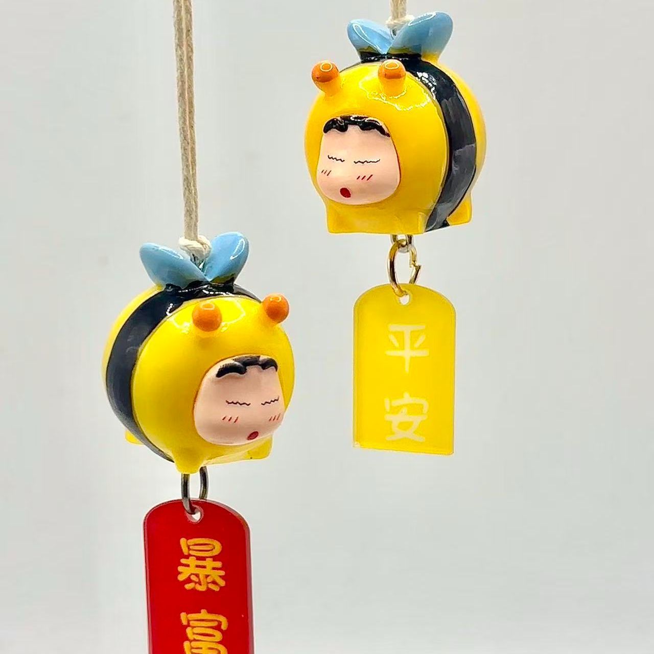 Crayon Shin-chan Bee Cosplay F - Car Accessories Unique review and price