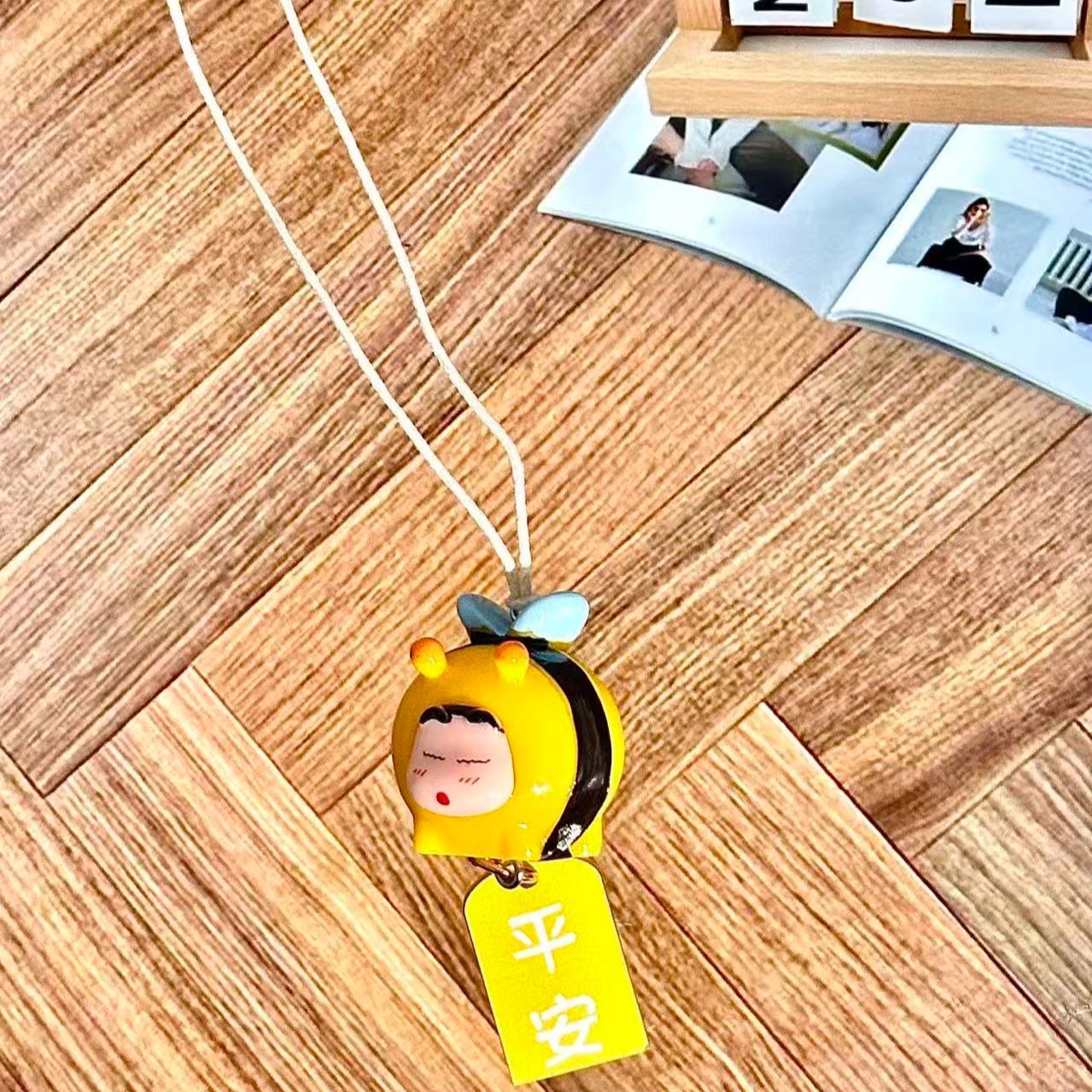 Crayon Shin-chan Bee Cosplay F - Car Accessories Unique review and price